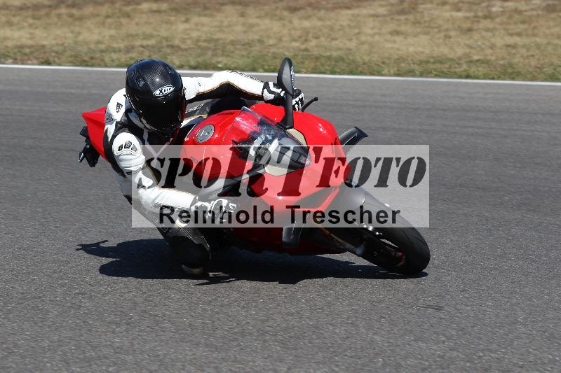 Archiv-2022/50 09.08.2022 MSS und TÖFF Track Day ADR/Gruppe rot/unklar
